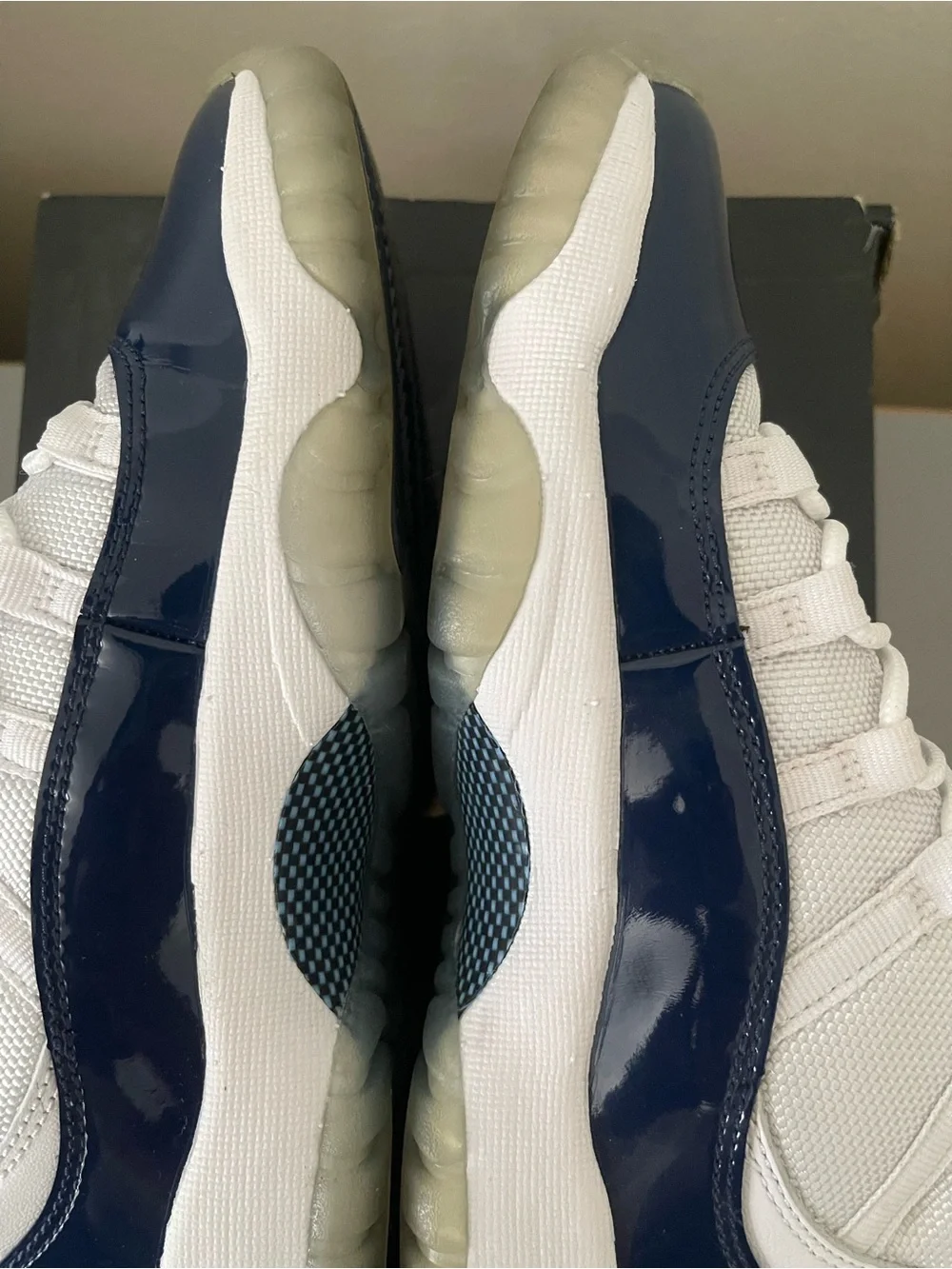 Jordan Retro High Top Sneakers White Navy